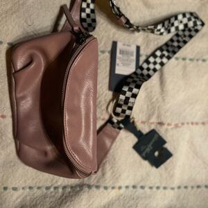 Universal Thread Stylish Mauve Crossbody Bag